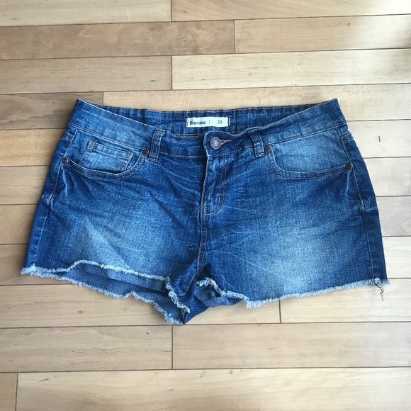 Cut off Jean Shorts - Picture 1 of 3